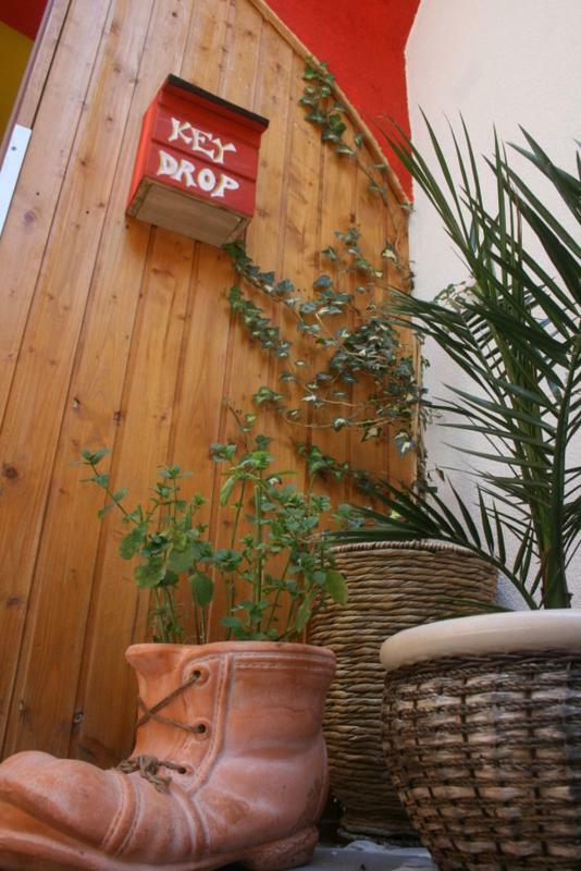 זאדאר The Mellow Monkey Hostel מראה חיצוני תמונה